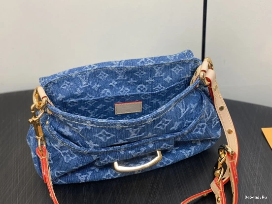 LOUIS VUITTON Sunset 0124